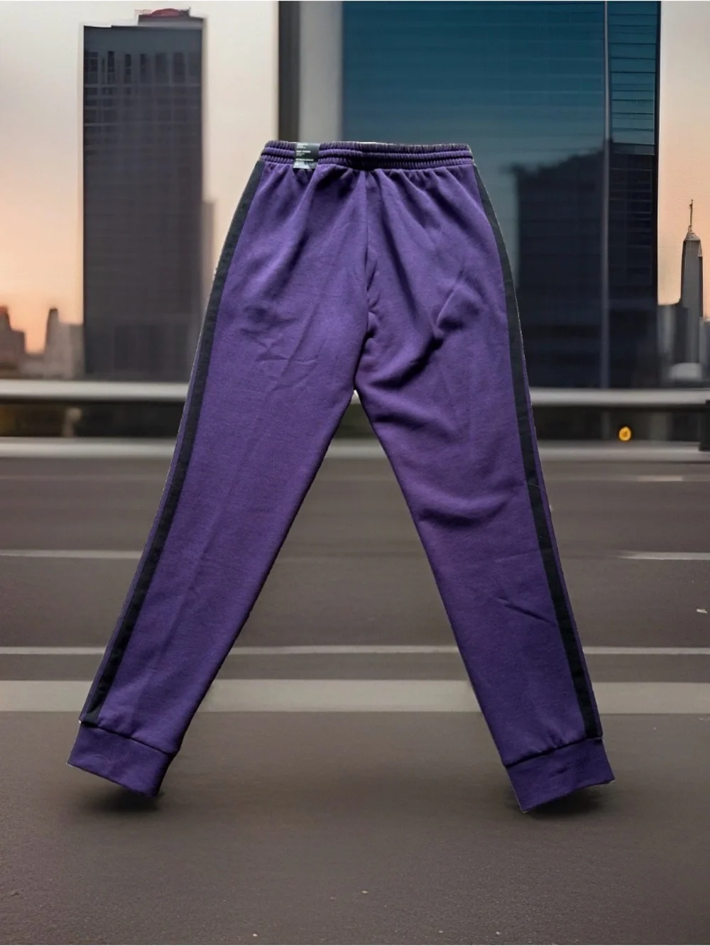 Adidas Essentials Men’s Size Small Fleece Loose Fit Pants. Plum/ Black. NWT